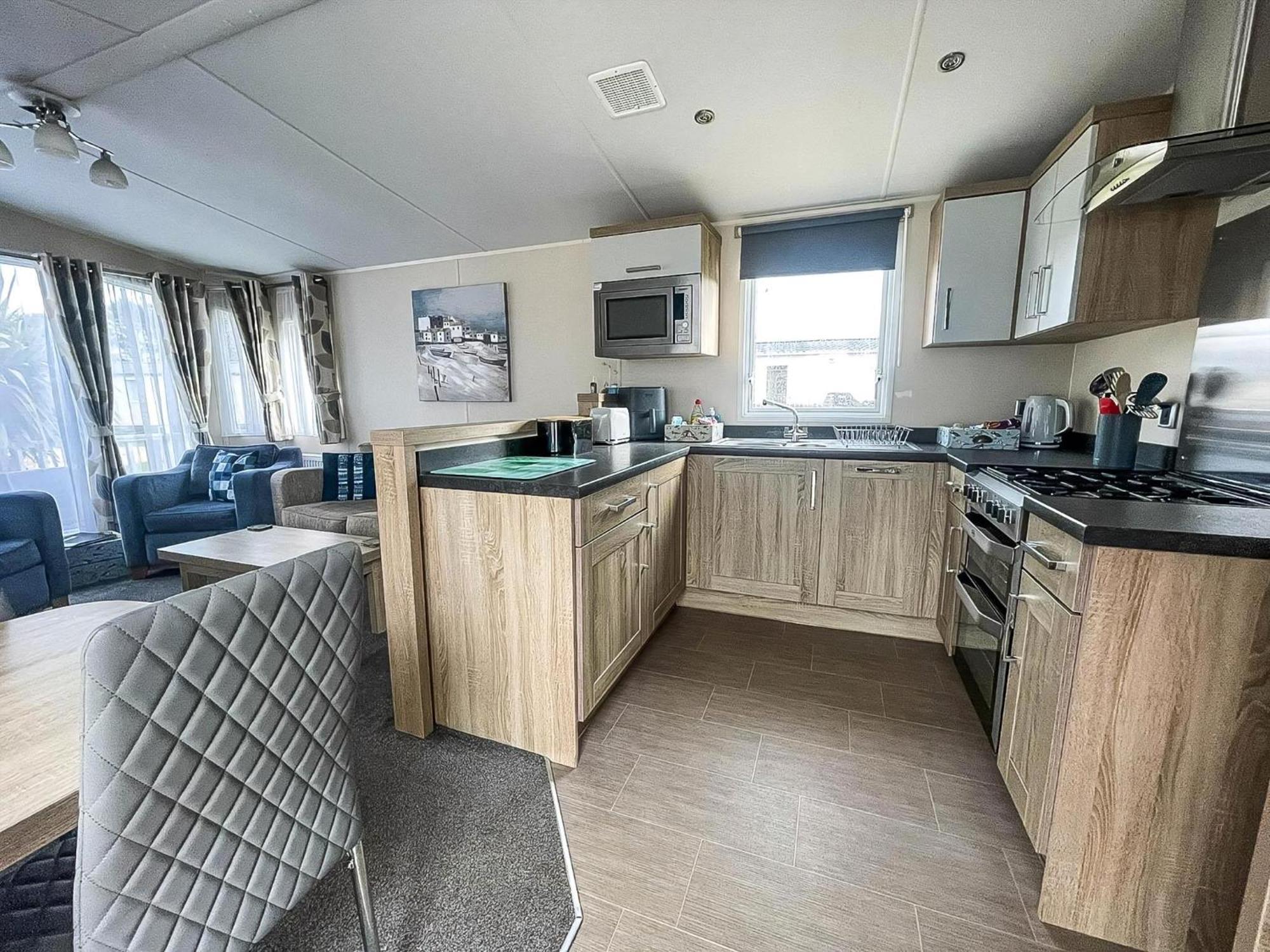 6 Berth Caravan With Wifi At Wells-Next-The-Sea In Norfolk Ref 72032T Hotel Exterior photo